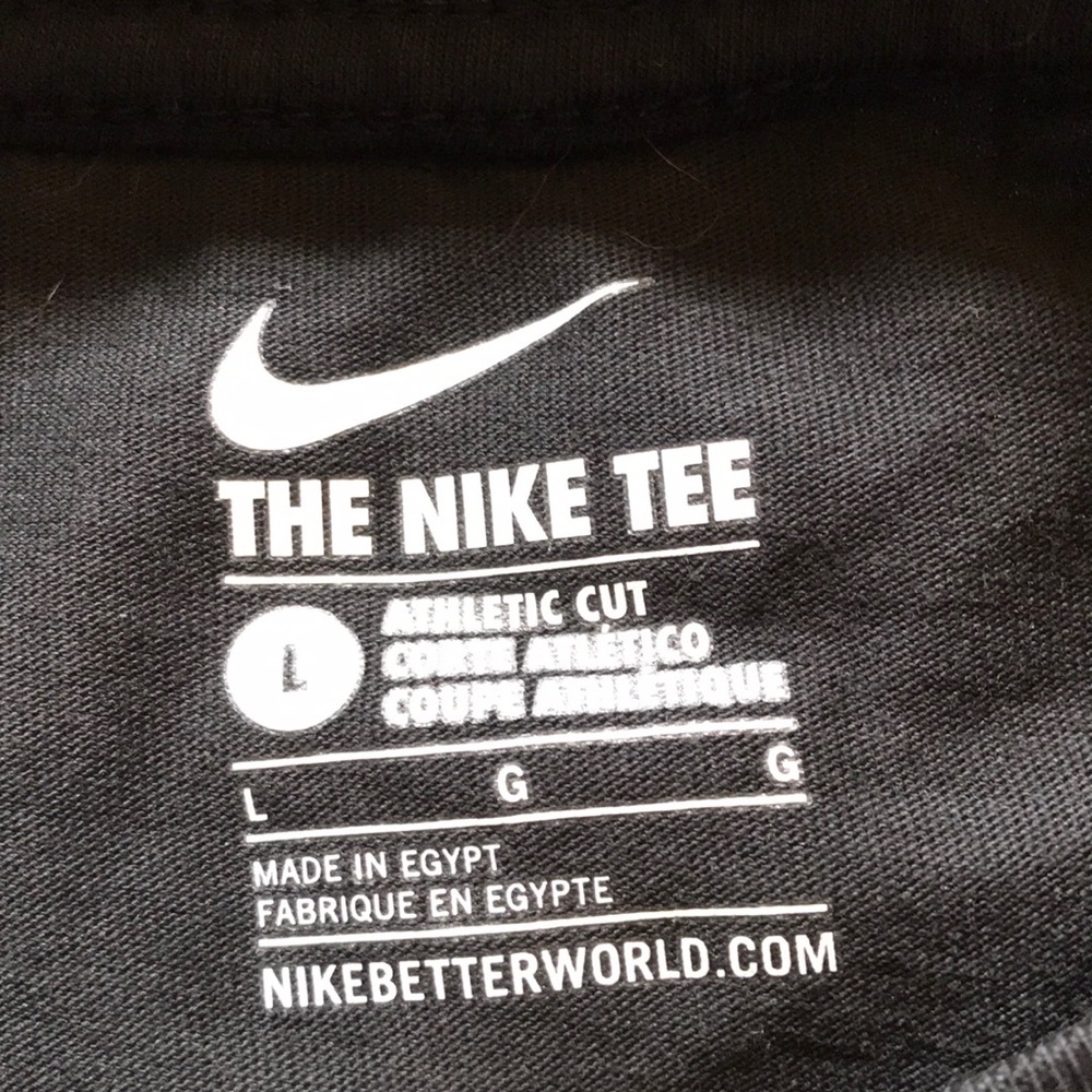 Youth size Nike T-Shirt.🤾🏽‍♂️ NWT - Picture 4 of 7